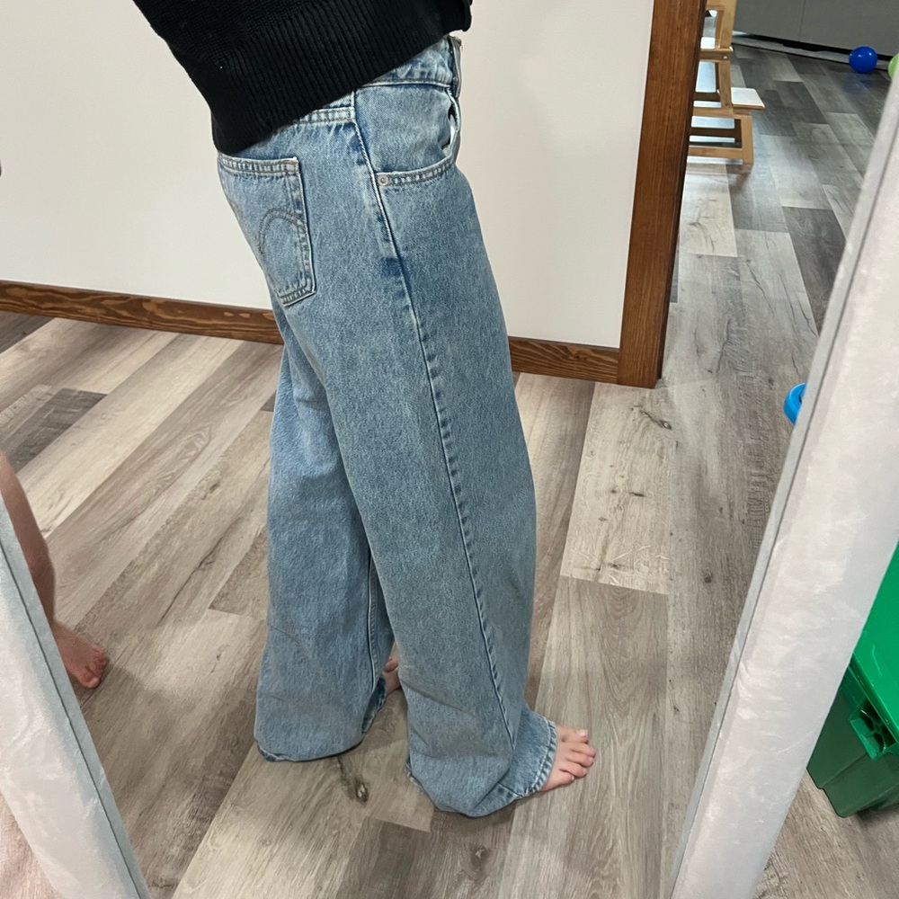 Levi’s Low Pro Double Button Size 28 - image 2